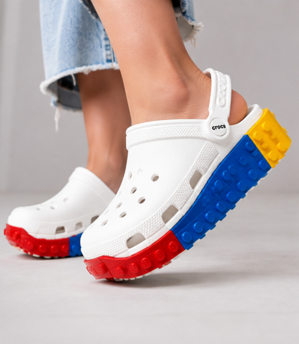 NWT Crocs x LEGO Classic Clog White Building Block Platform Clogs Unisex M7 W9